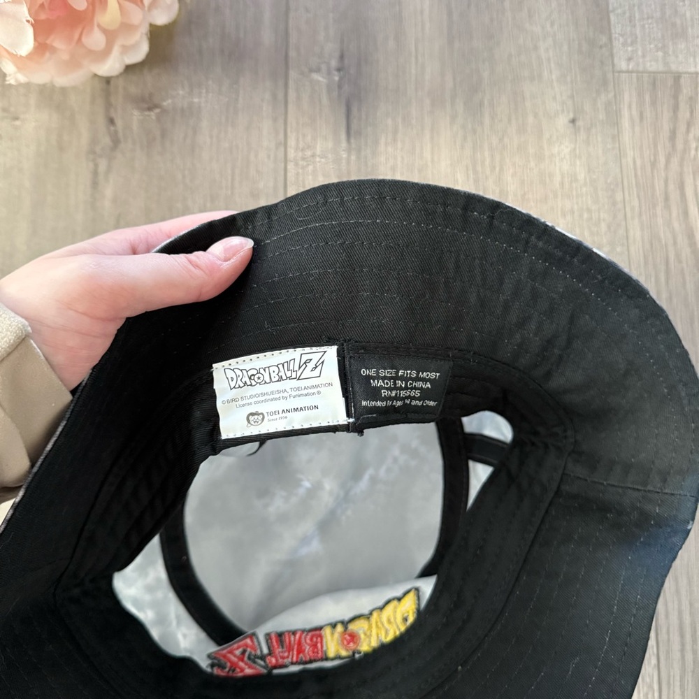 New Men’s Dragon Ball Z Tie Dye Bucket Hat NWOT - Picture 4 of 4